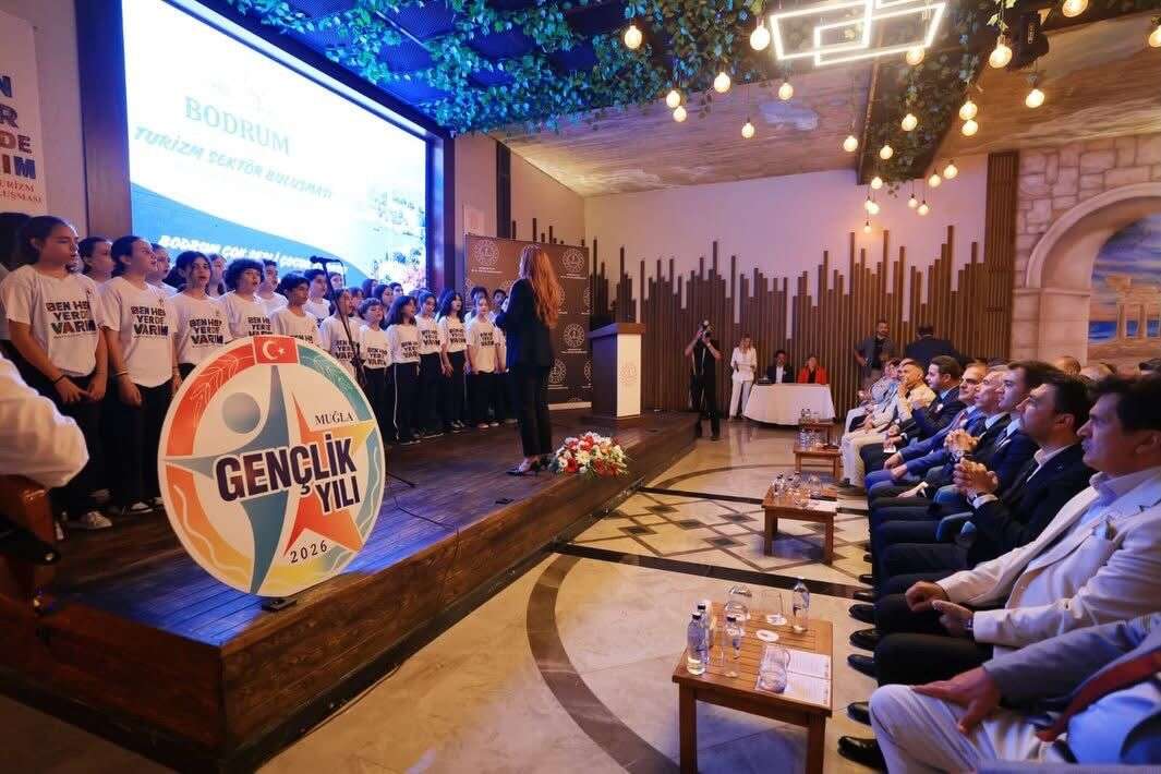 Vali Akbıyık: “Nitelikli Gençlik Turizmin Geleceğidir” 4